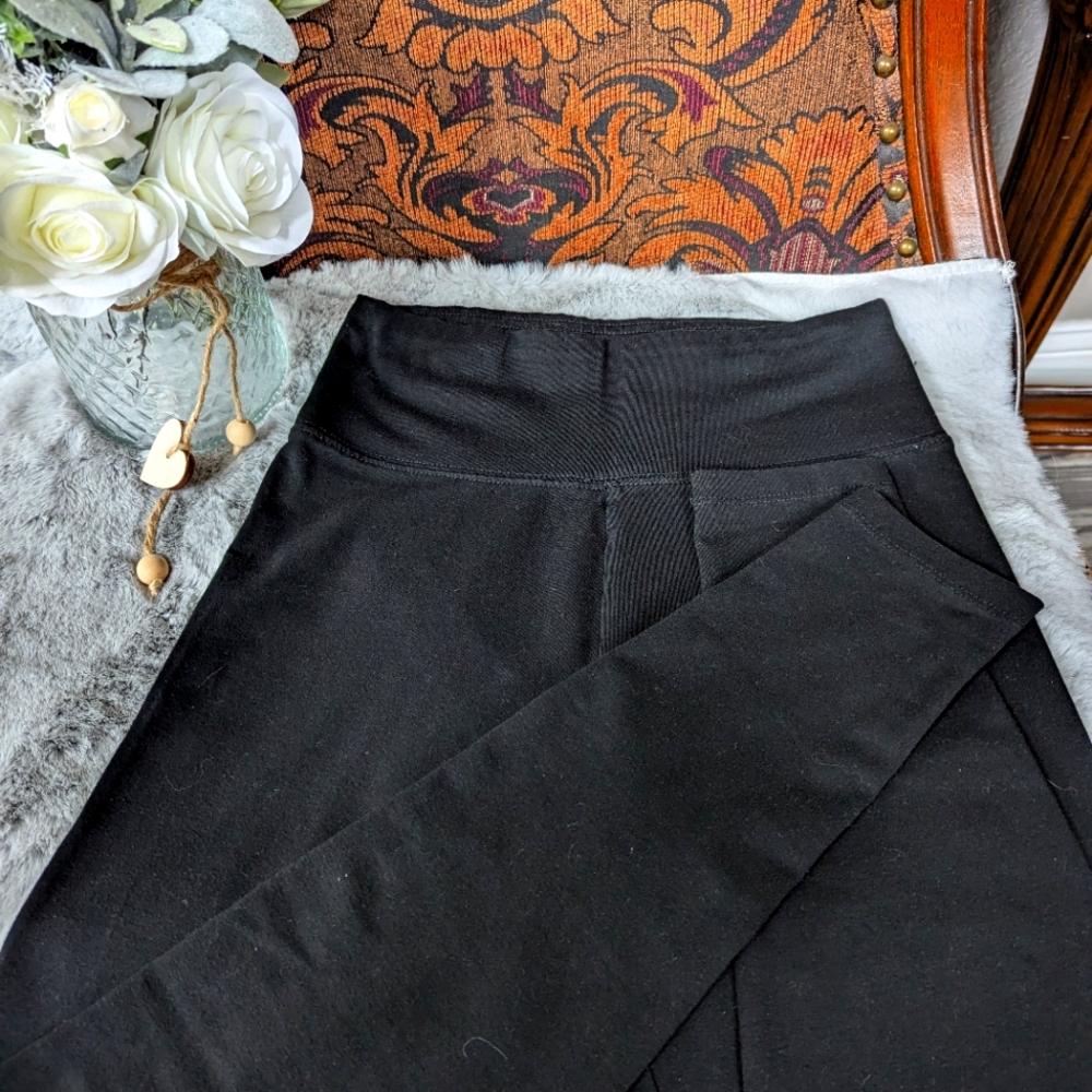 Black High-Waisted Leggings 56% Cotton